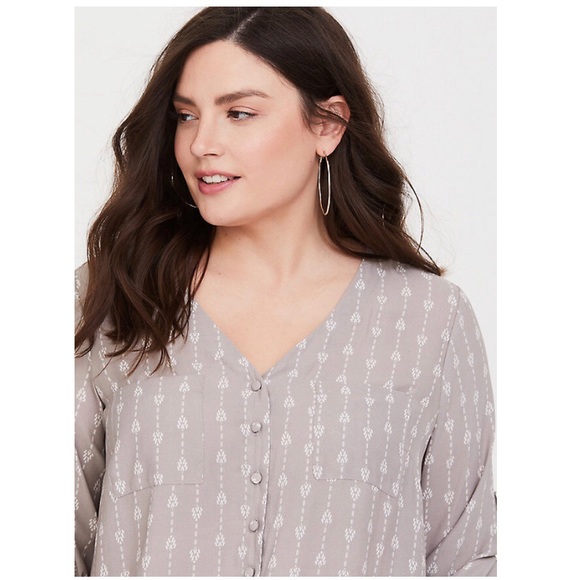 Torrid Harper Arrow Textured  Button Down Blouse 2 - Picture 4 of 10